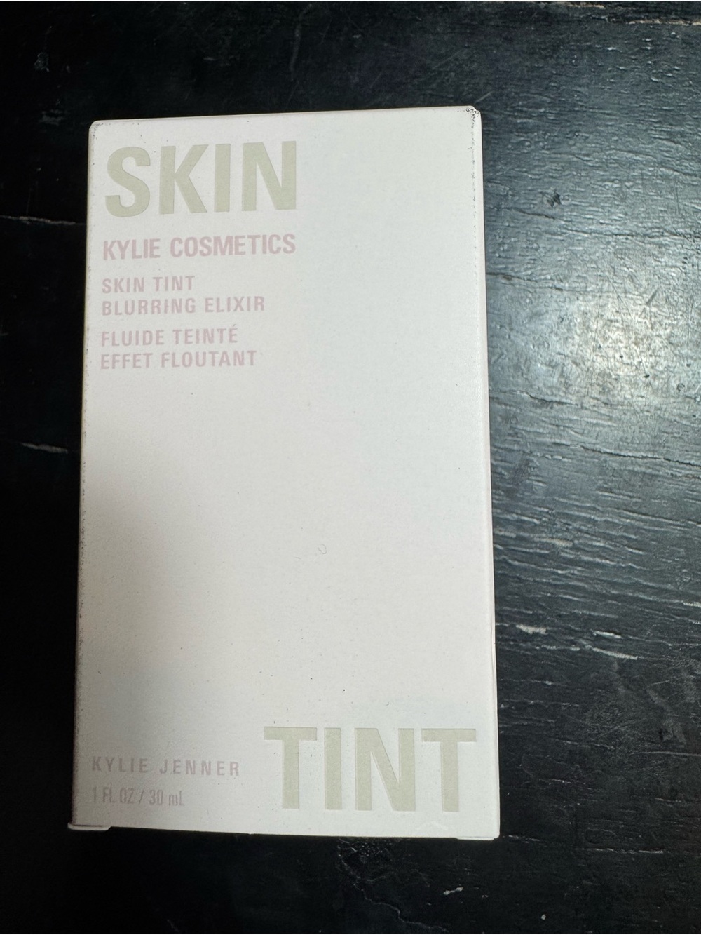 Kylie Cosmetics Skin Tint Blurring Elixir - Light Pink & Cream Packaging